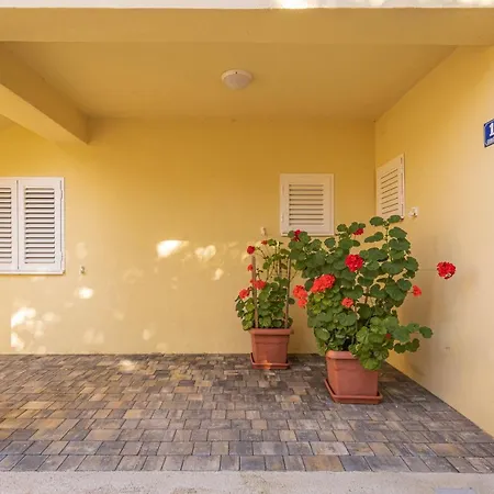 House Moro Holiday home *