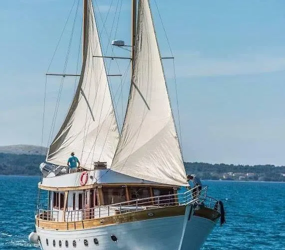 House Moro بيت للعطل بريفلاكا